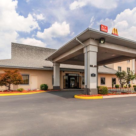 Econo Lodge Inn & Suites Middletown Екстер'єр фото