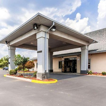Econo Lodge Inn & Suites Middletown Екстер'єр фото